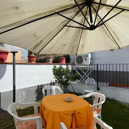 Casa Intera Piano Terra Con Piccolo Giardino Ferienhaus *